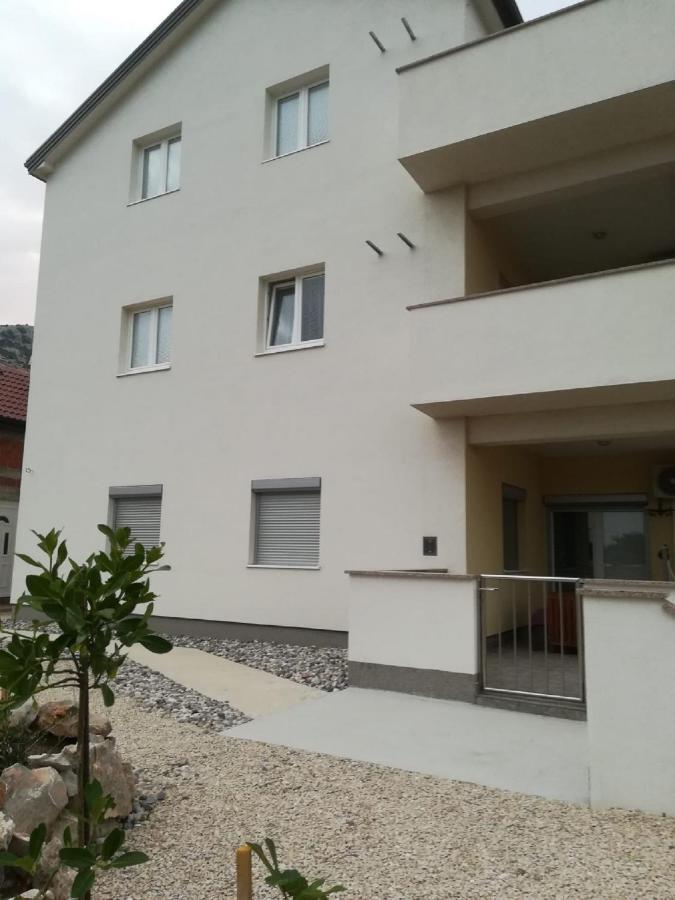 Apartment Villa Bijele Stijene Karlobag Zewnętrze zdjęcie