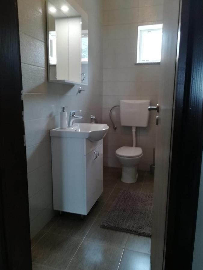 Apartment Villa Bijele Stijene Karlobag Zewnętrze zdjęcie