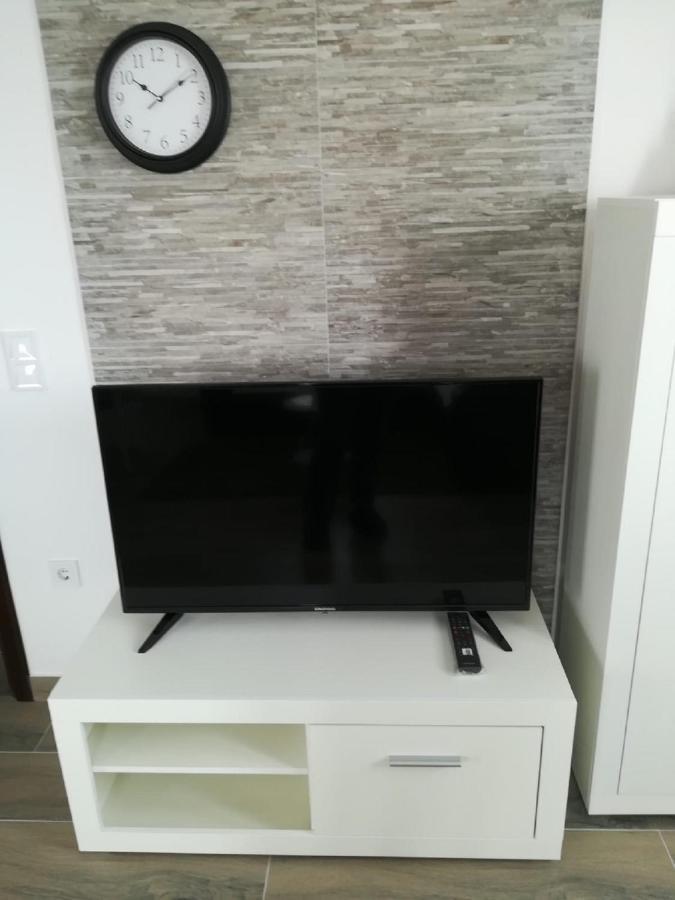Apartment Villa Bijele Stijene Karlobag Zewnętrze zdjęcie
